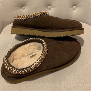 Gently used Tasman UGG slippers
